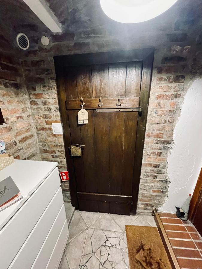 Romantyczna Kryjowka Scisle Centrum -Self Check-In - Katowice Kültér fotó